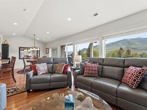 TV, fireplace - Park Pointe A302 - Community Pool/Hot tub! (Chelan)