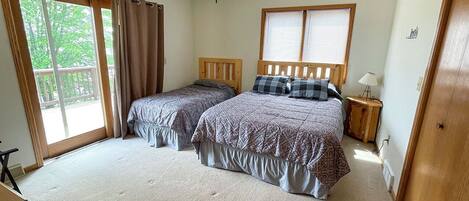 3 sovrum, strykjärn/strykbräda, gratis wi-fi och sängkläder