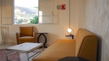 Apartemen Desain, 2 kamar tidur, pemandangan gunung (Shuruk) | Area keluarga | TV layar datar