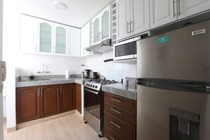 公寓, 3 間臥室 | 私人廚房 | 大型冰箱、微波爐、烤箱、爐台