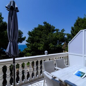 Property grounds - Apartments Villa Dingač-Borak - Comfort Two-Bedroom Apartment with Balcony (Potomje)