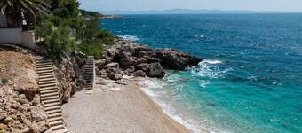 Apartments Villa Dingač-Borak - Comfort Two-Bedroom Apartment with Balcony