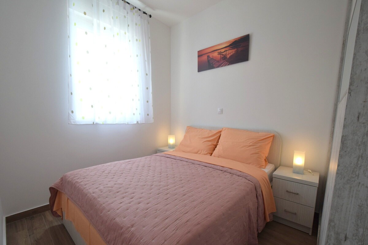 Appartement, rez-de-chaussée (B1) | 2 chambres, fer et planche à repasser, lits bébé (gratuits)
