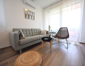 Appartement, 2 chambres, balcon (A5) | Coin séjour
