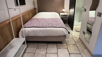 Wi-Fi gratuit, draps fournis