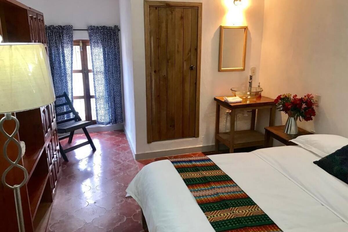 Chambre Double, salle de bains privée