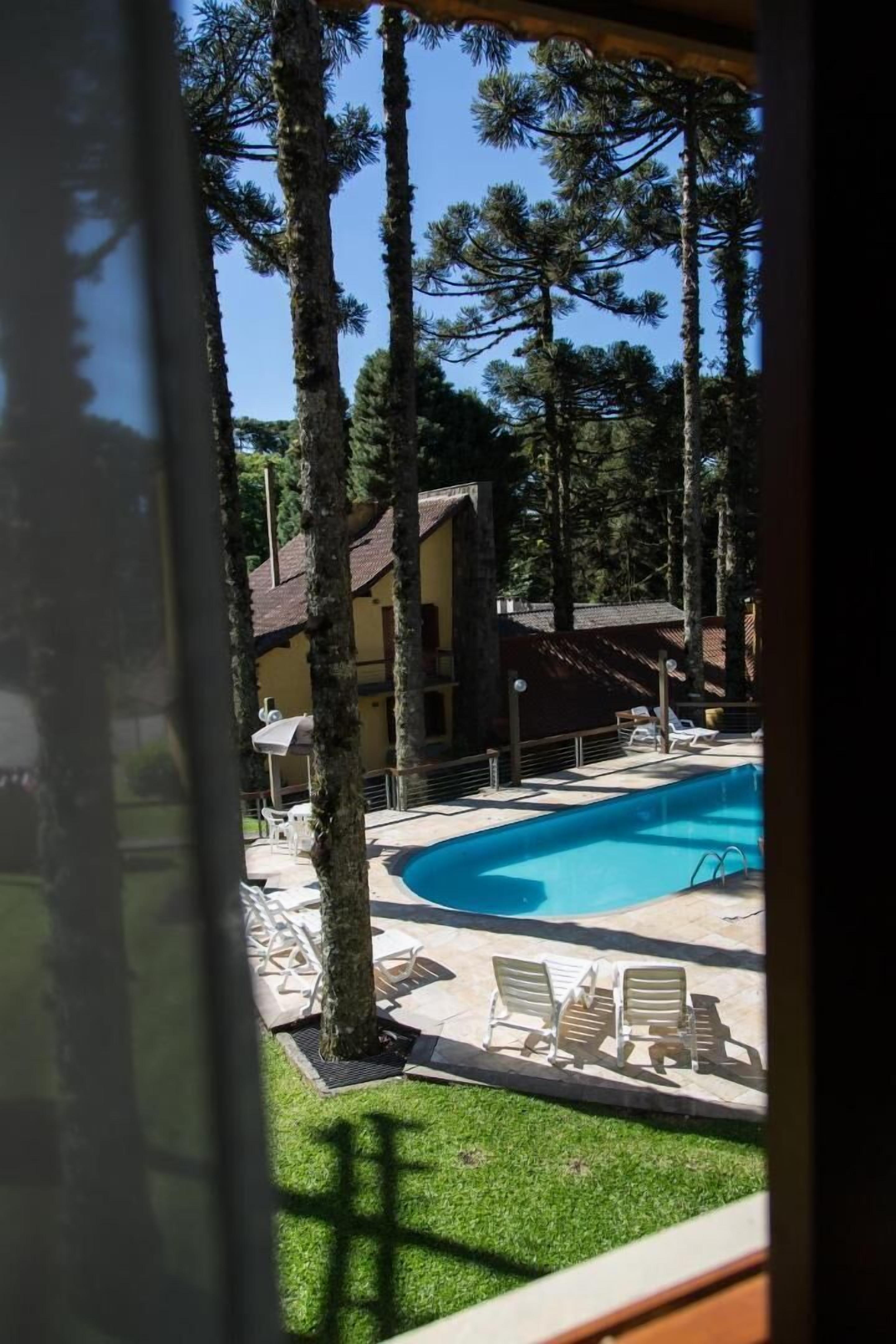 Kolmen hengen standard-huone | Minibaari, työpöytä, äänieristys, ilmainen Wi-Fi