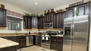 Unclassified image, 5 of 26, button - 6BR 6BA Pool Home In Champions Gate (Davenport)