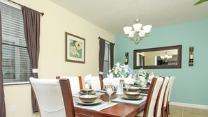 Unclassified image, 4 of 26, button - 6BR 6BA Pool Home In Champions Gate (Davenport)