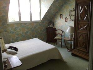 4 Schlafzimmer, Bügeleisen/Bügelbrett, Reisekinderbett, kostenloses WLAN