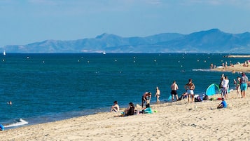 Beach nearby, sun-loungers