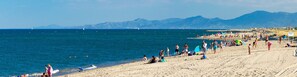Beach nearby, sun loungers