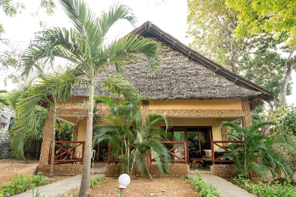 Exterior - BOFA Beach Resort (Kilifi)