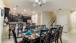 House | Private kitchen | Dishwasher, cookware/dishes/utensils - Cg6p-9152sd (Davenport)