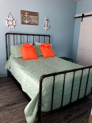 3 habitaciones, tabla de planchar con plancha y wifi gratis