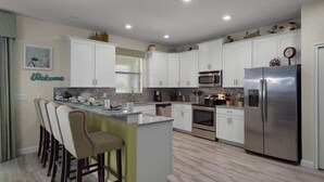 Unclassified image, 3 of 35, button - 6BR 6BA Pool Home in ChampionsGate (Davenport)