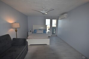 Room - 1305OT · Spacious 3BR condo: city/ocean views, 8 guests, (Carolina)