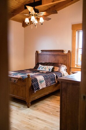 4 chambres, fer et planche à repasser, Wi-Fi, draps fournis