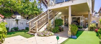 Mission Bay Studio w Ocean Views from Rooftop Deck