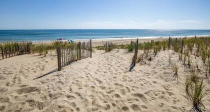 Duck Dreams | Oceanfront | Yksityinen uima-allas, poreallas, koiraystävällinen