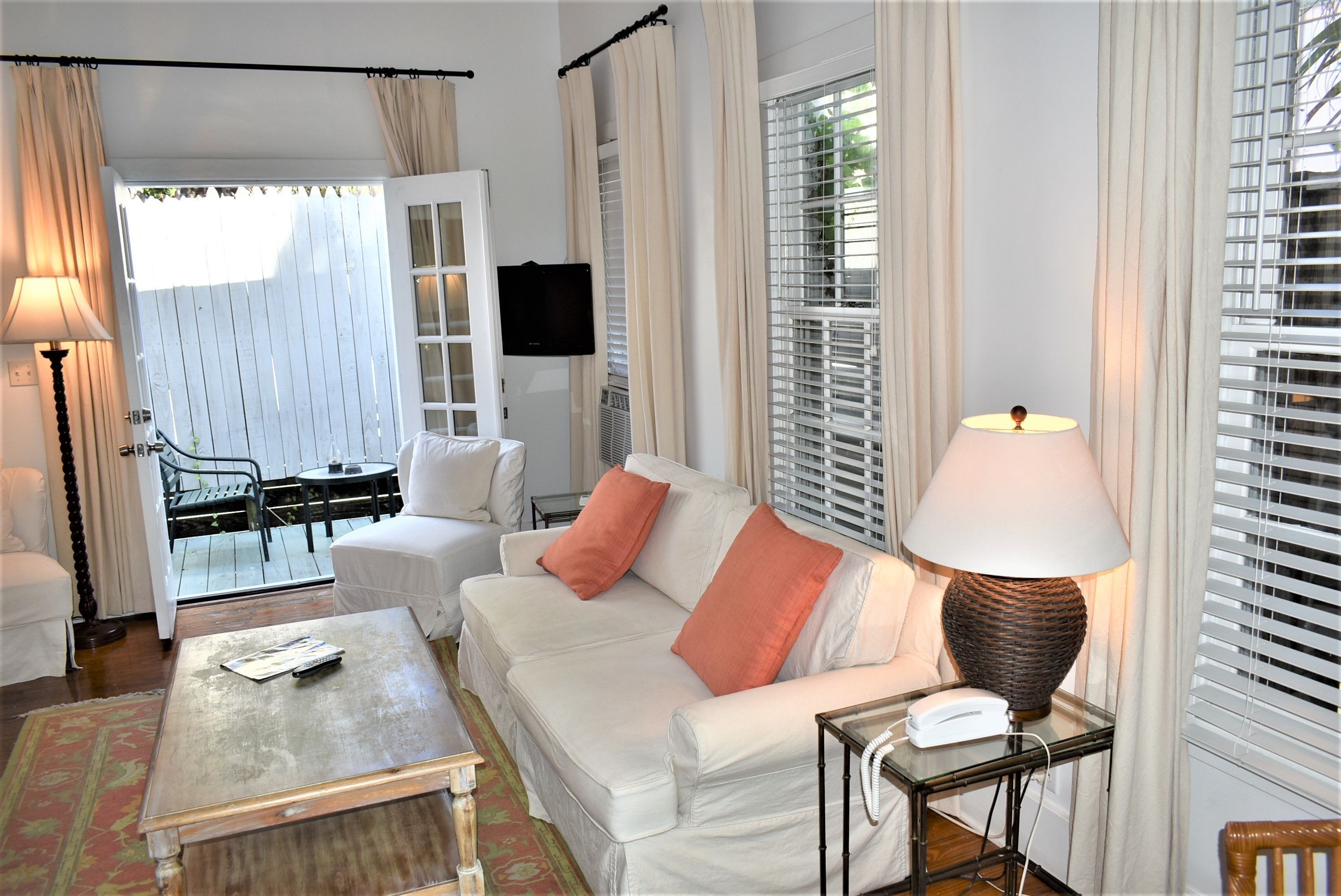 Phòng Superior | Minibar, két bảo mật tại phòng, trang trí khác biệt 