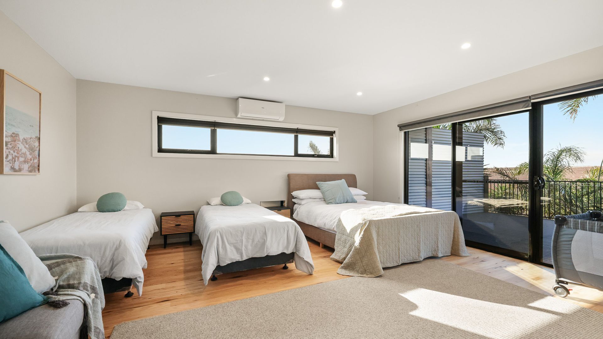 7 bedrooms, iron/ironing board, travel cot, Internet