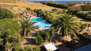 A heated pool - The Islander - sleeps 20 (Ventnor)