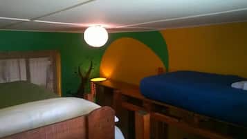 Shared Dormitory | Free WiFi