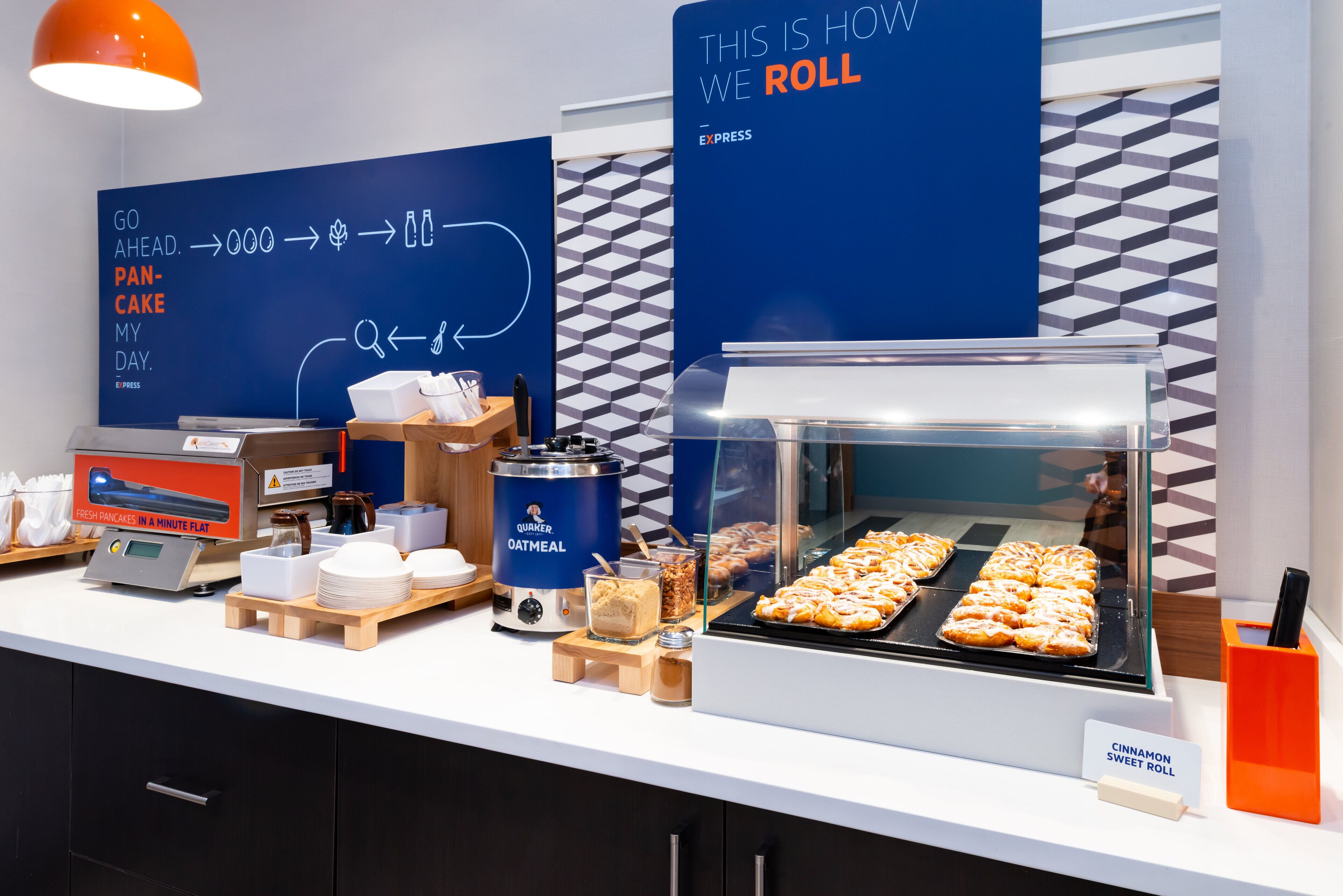 free daily continental breakfast