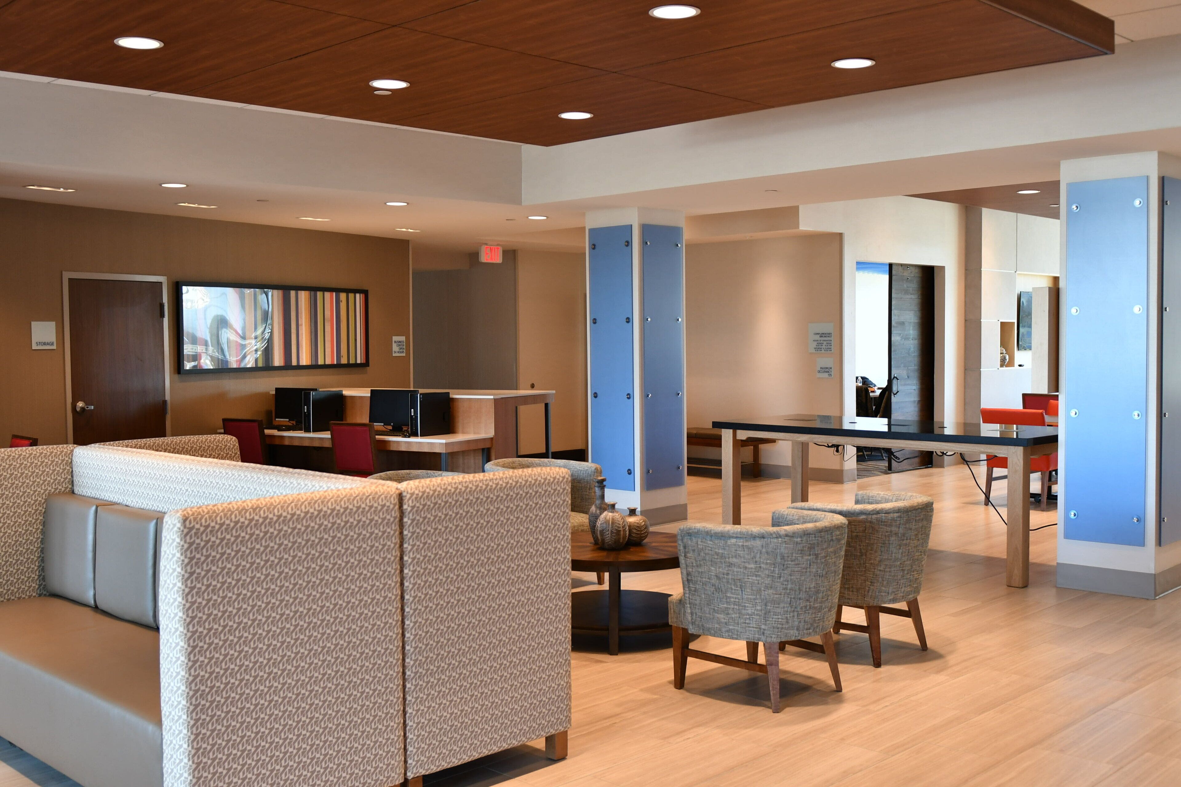 Photo - Holiday Inn Express & Suites - Romeoville - Joliet North by IHG