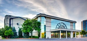 Point of interest - Holiday Inn Express & Suites Chicago O'Hare Airport by IHG (Des Plaines)