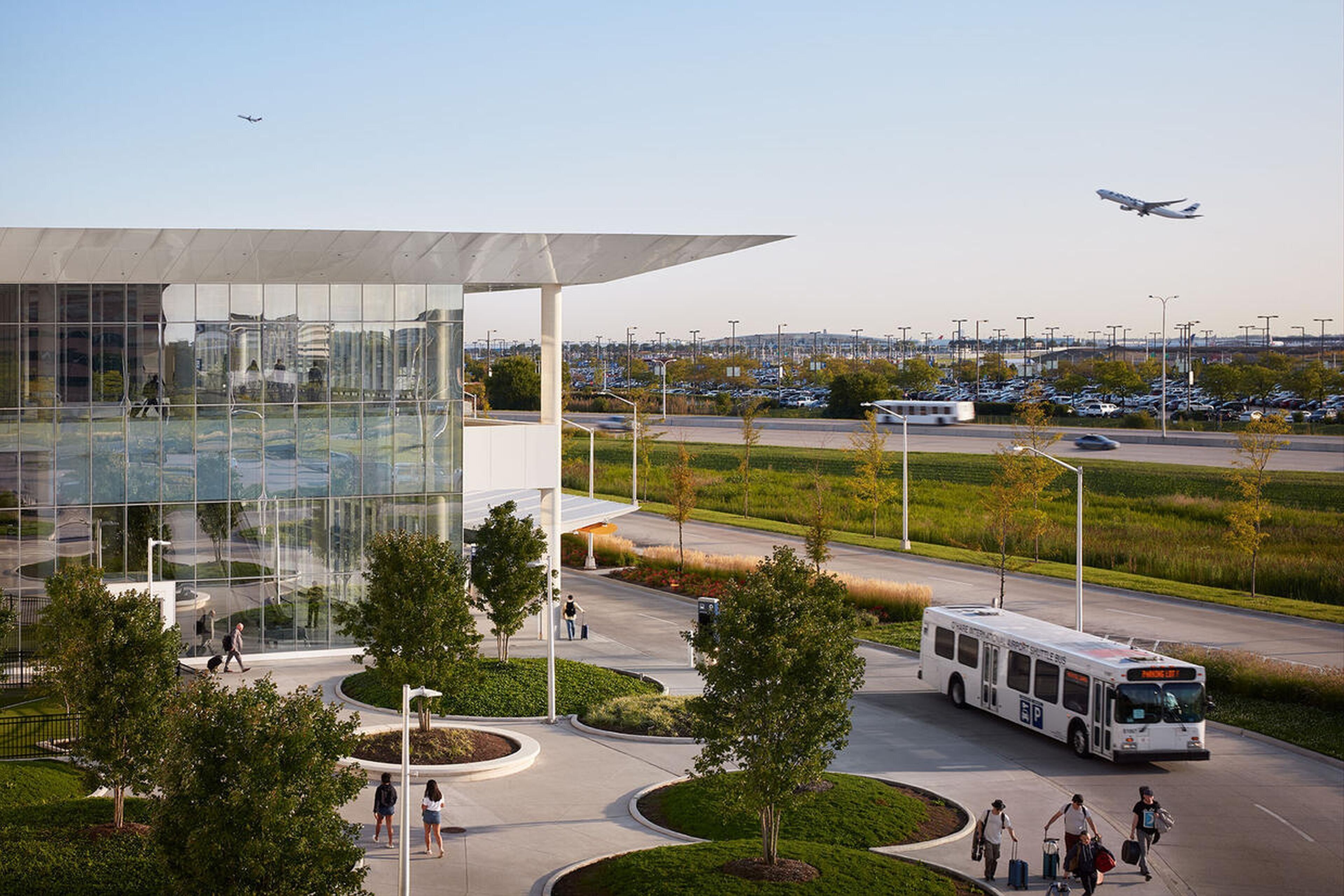 Photo - Holiday Inn Express & Suites Chicago O'Hare Airport by IHG