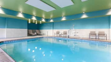 Indoor pool, pool loungers