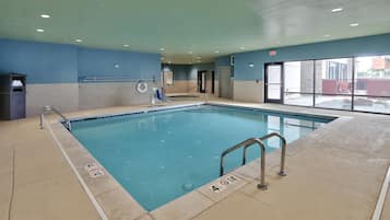 Indendørs pool
