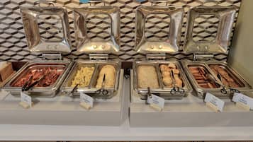 Café da manhã continental grátis todos os dias