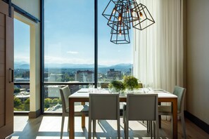 Luxury Suite, 1 King Bed, Mountain View | Frette Italian sheets, premium bedding, down comforters, minibar