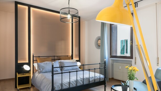Suite, balkong | 1 soverom, sengetøy av topp kvalitet, dundyner og minibar