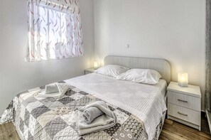 2 bedrooms, free WiFi, bed sheets
