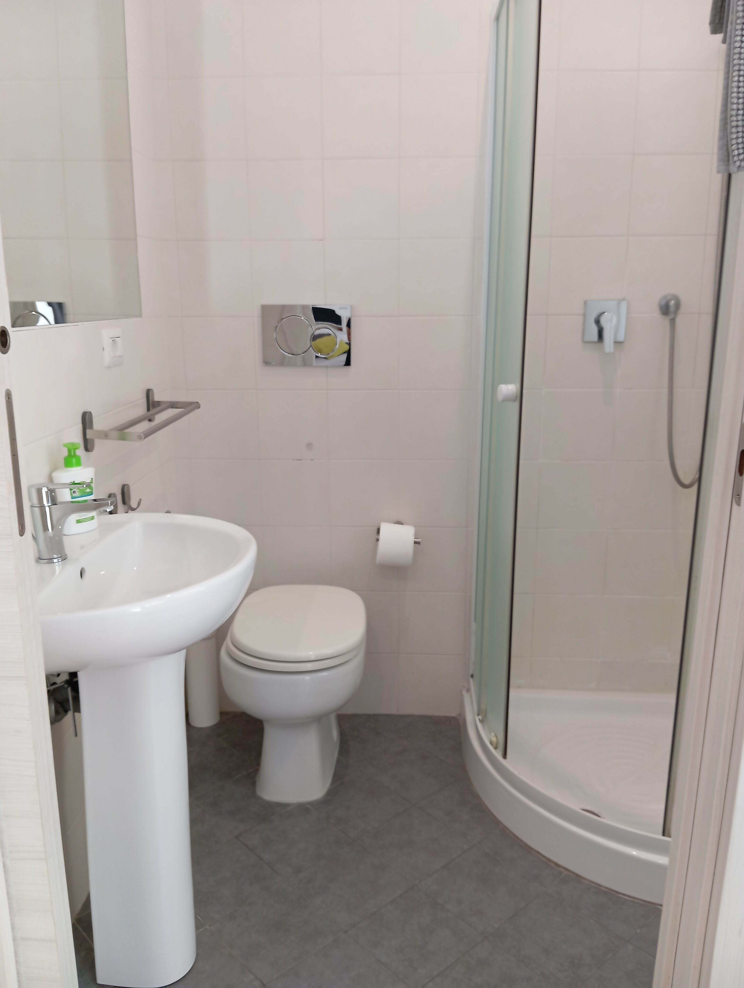 Vasca, asciugacapelli, bidet, asciugamani