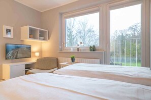 1 bedroom, WiFi, bed sheets