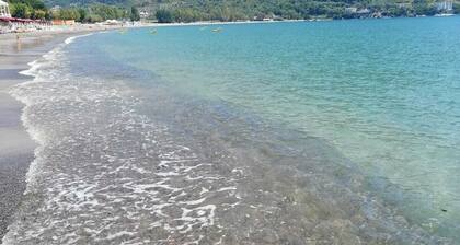 Holiday home in the center of Sapri 400 meters from the sea.