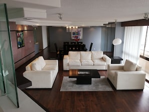 Living room - Polanco Super Lujo (Mexico City)