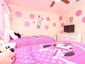 8 Schlafzimmer, Schreibtisch, kostenloses WLAN