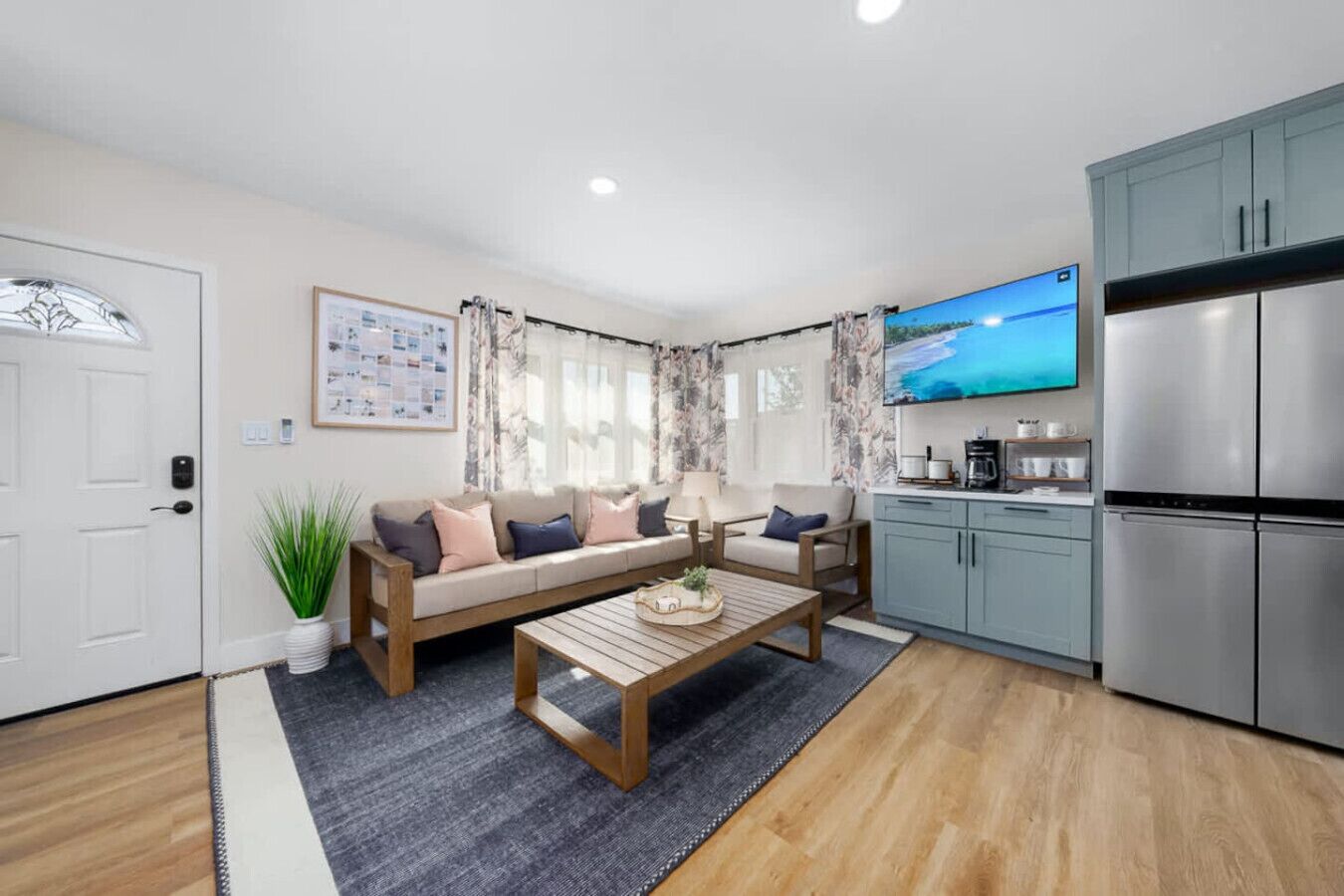 TV, fireplace, books, offices