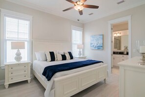 5 bedrooms, desk, iron/ironing board, WiFi