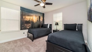 9 bedrooms, desk, free WiFi