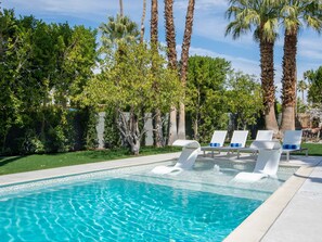 Beheizter Pool