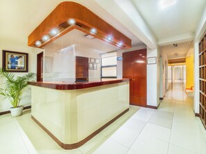 Reception - Capital O Hotel Suites Marne, Mexico City (Mexico City)