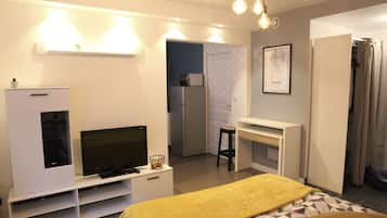 Chambres insonorisées, fer et planche à repasser, draps fournis