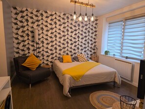 Soundproofing, iron/ironing board, bed sheets - Studio hyper downtown Épernay - Champagne (Épernay)